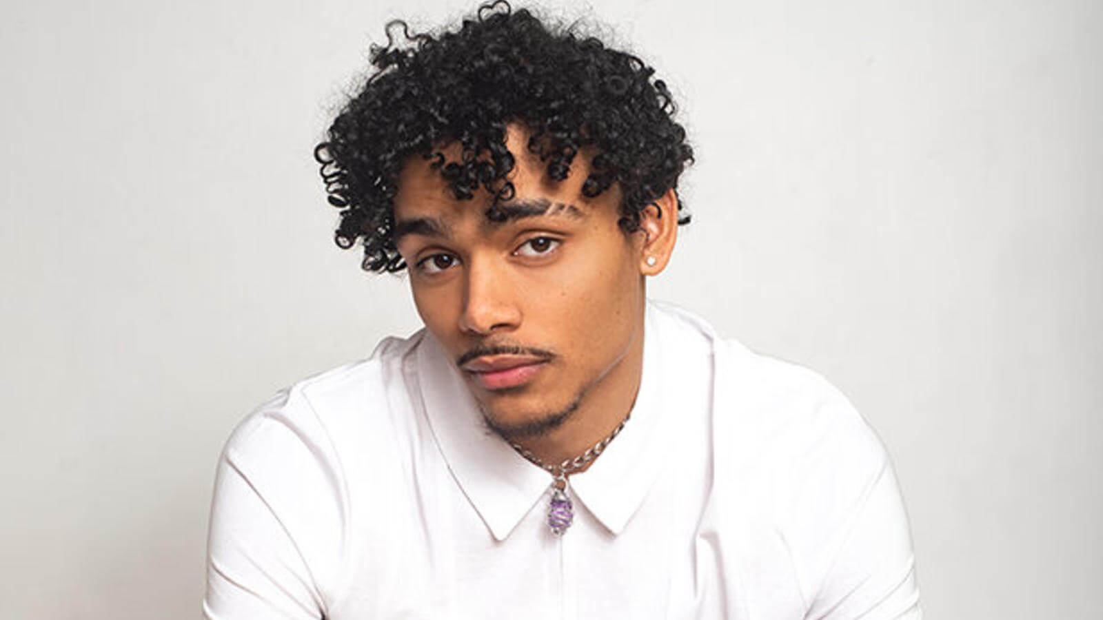 Julian Thedford headshot