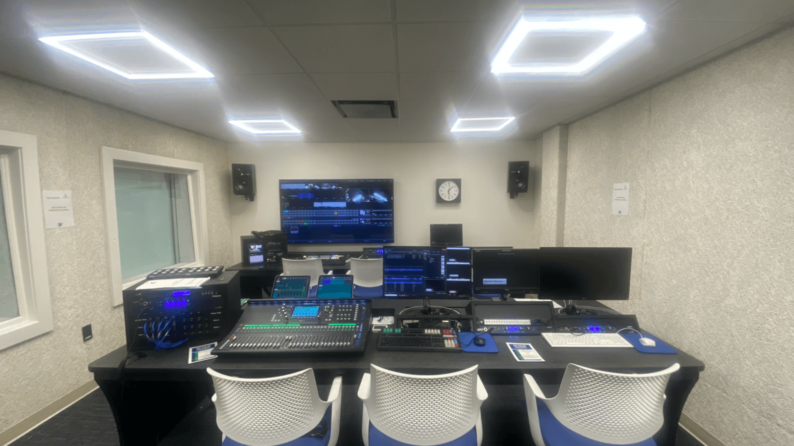 Studio B - Control Room 2