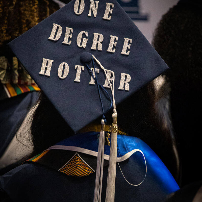 Grad '26 (10)